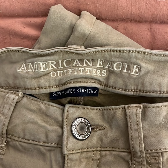 American Eagle Khaki Super Stretch Jeggings Size 10 LONG - Picture 2 of 2